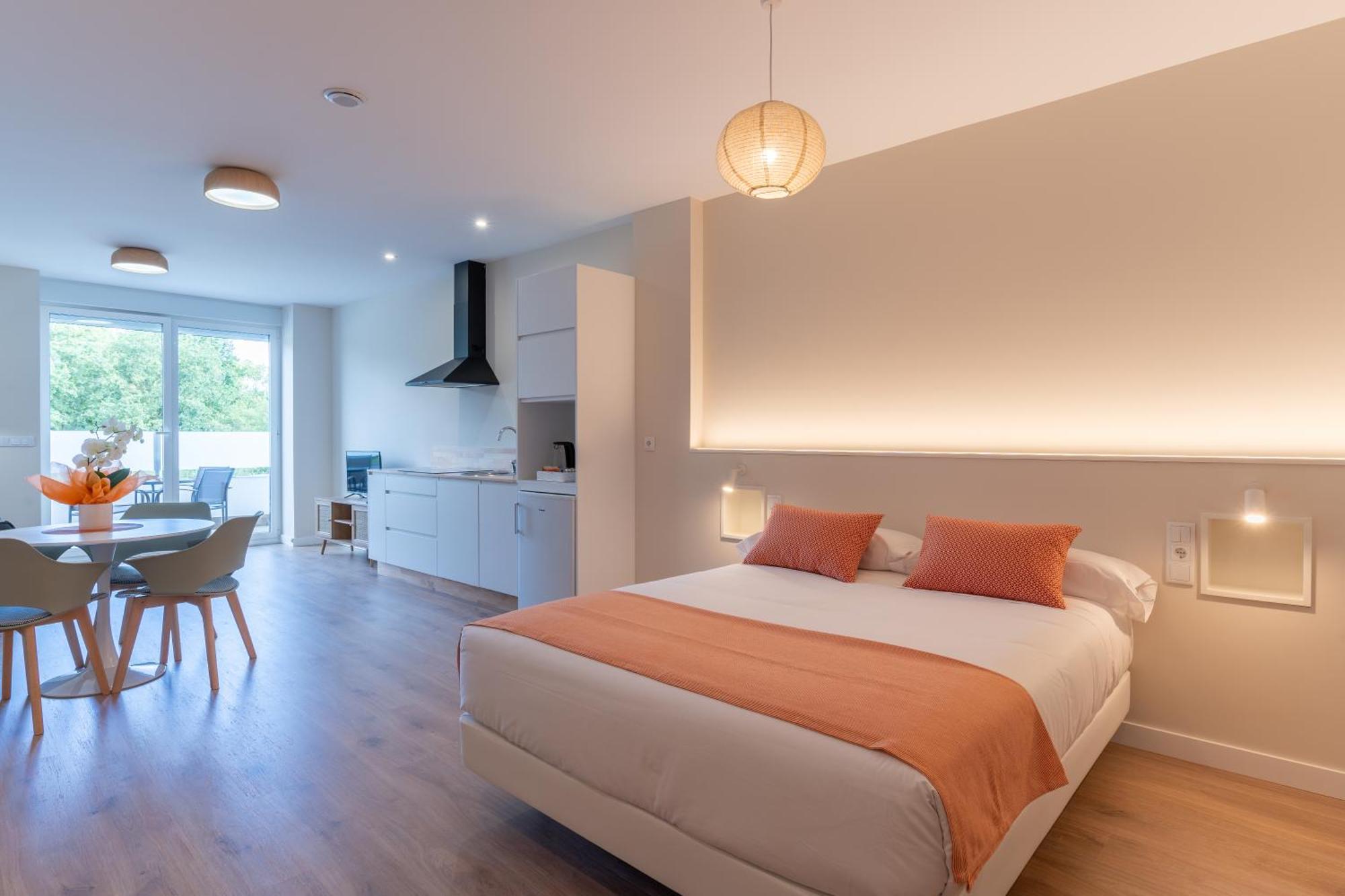 At Negreira No Camino Apartment Exterior photo